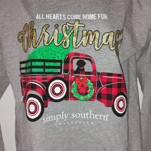 Simply Southern cropped gray All Hearts Come Home for Christmas sleeve tshirt - Picture 2 of 4